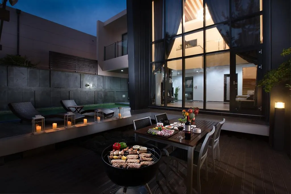 Dam And Roo Pool Villa And Spa Resort Jeju