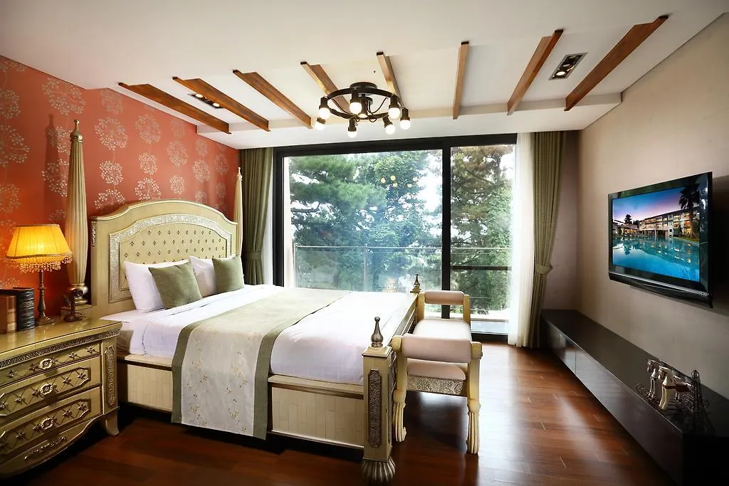 Dam And Roo Pool Villa And Spa Resort Jeju