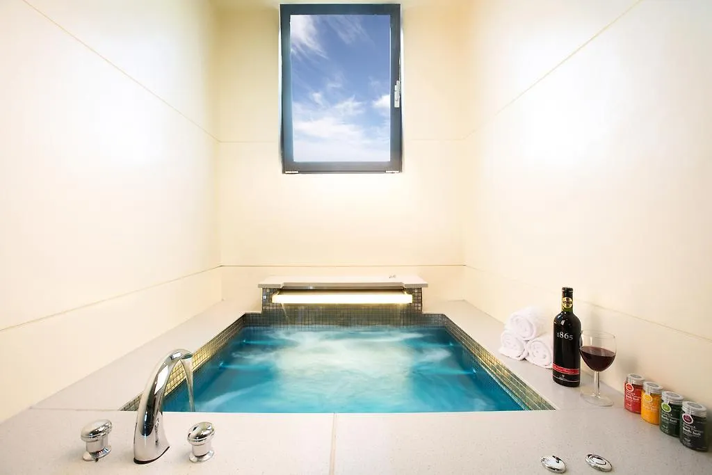 Dam And Roo Pool Villa And Spa Resort Jeju